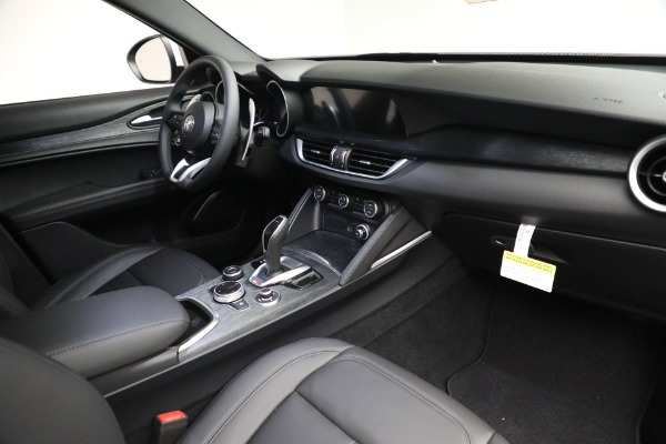 New 2023 Alfa Romeo Stelvio Sprint for sale $51,665 at Bugatti of Greenwich in Greenwich CT 06830 22