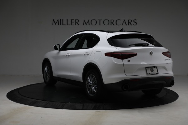New 2023 Alfa Romeo Stelvio Sprint for sale $51,665 at Bugatti of Greenwich in Greenwich CT 06830 5