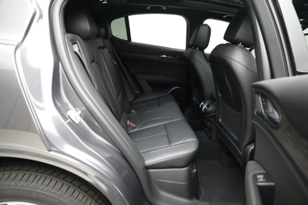 New 2023 Alfa Romeo Stelvio Ti for sale $55,980 at Bugatti of Greenwich in Greenwich CT 06830 20