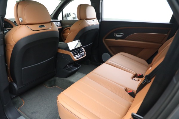 New 2023 Bentley Bentayga EWB Azure V8 for sale $274,655 at Bugatti of Greenwich in Greenwich CT 06830 23