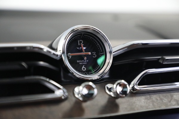 New 2023 Bentley Bentayga EWB Azure V8 for sale $274,655 at Bugatti of Greenwich in Greenwich CT 06830 26