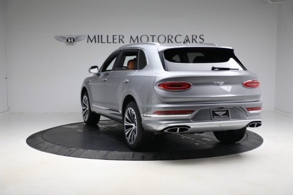 New 2023 Bentley Bentayga EWB Azure V8 for sale $274,655 at Bugatti of Greenwich in Greenwich CT 06830 6