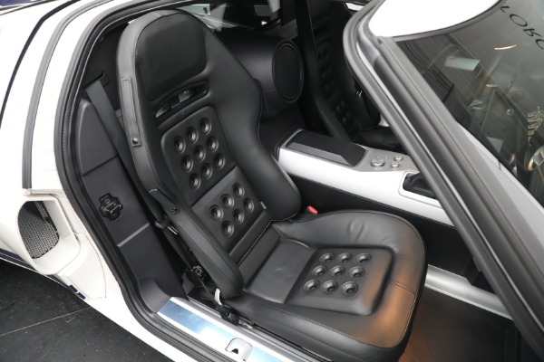 Used 2006 Ford GT for sale $449,900 at Bugatti of Greenwich in Greenwich CT 06830 18