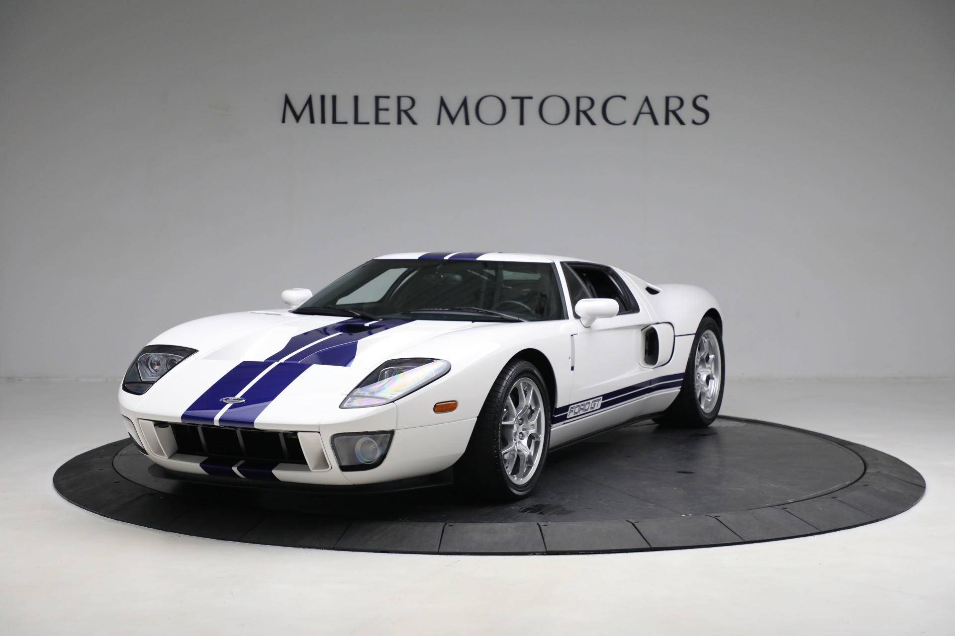 Used 2006 Ford GT for sale $449,900 at Bugatti of Greenwich in Greenwich CT 06830 1