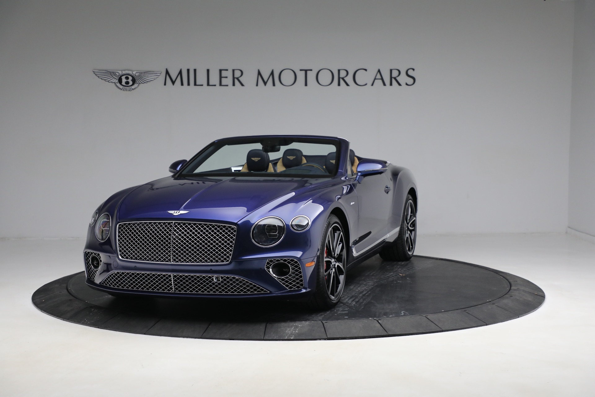 New 2023 Bentley Continental GTC Azure V8 for sale $334,475 at Bugatti of Greenwich in Greenwich CT 06830 1