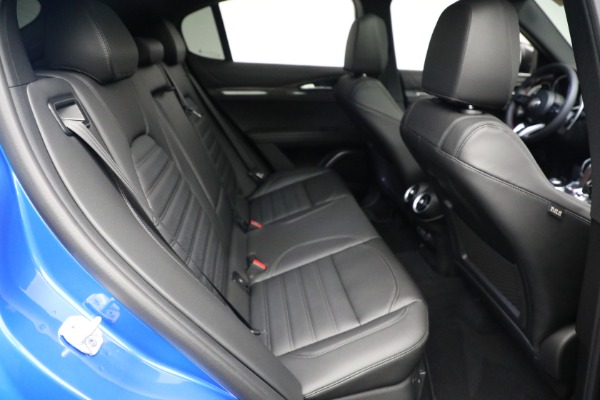 New 2023 Alfa Romeo Stelvio Estrema for sale $63,625 at Bugatti of Greenwich in Greenwich CT 06830 20