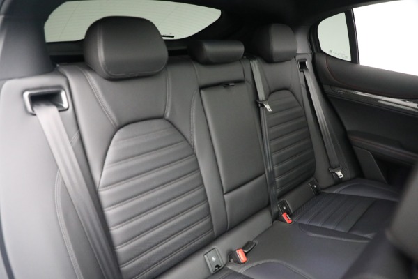 New 2023 Alfa Romeo Stelvio Estrema for sale $63,625 at Bugatti of Greenwich in Greenwich CT 06830 22
