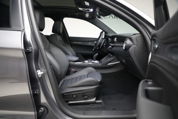 New 2023 Alfa Romeo Stelvio Quadrifoglio for sale $90,920 at Bugatti of Greenwich in Greenwich CT 06830 16