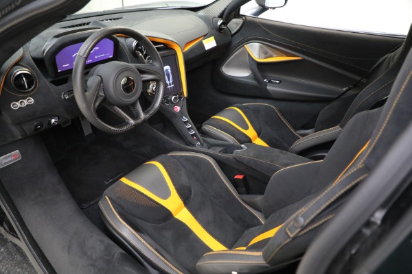 Used 2018 McLaren 720S Performance for sale $289,900 at Bugatti of Greenwich in Greenwich CT 06830 17