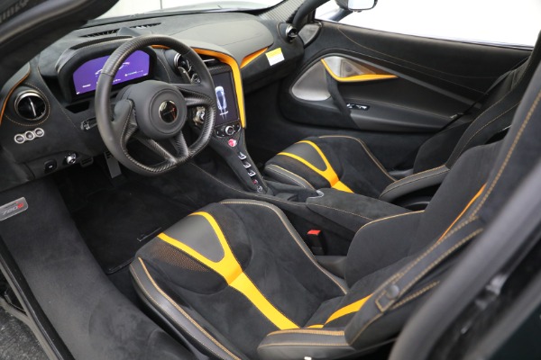 Used 2018 McLaren 720S Performance for sale Sold at Bugatti of Greenwich in Greenwich CT 06830 17