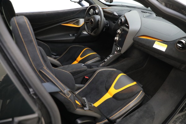 Used 2018 McLaren 720S Performance for sale $289,900 at Bugatti of Greenwich in Greenwich CT 06830 21