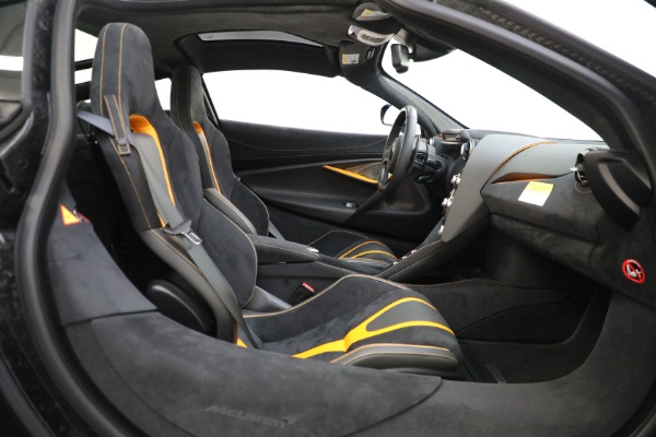Used 2018 McLaren 720S Performance for sale $289,900 at Bugatti of Greenwich in Greenwich CT 06830 22