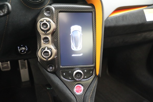 Used 2018 McLaren 720S Performance for sale $289,900 at Bugatti of Greenwich in Greenwich CT 06830 27