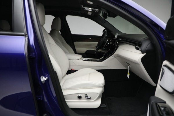 New 2023 Maserati Grecale Modena for sale $71,384 at Bugatti of Greenwich in Greenwich CT 06830 14