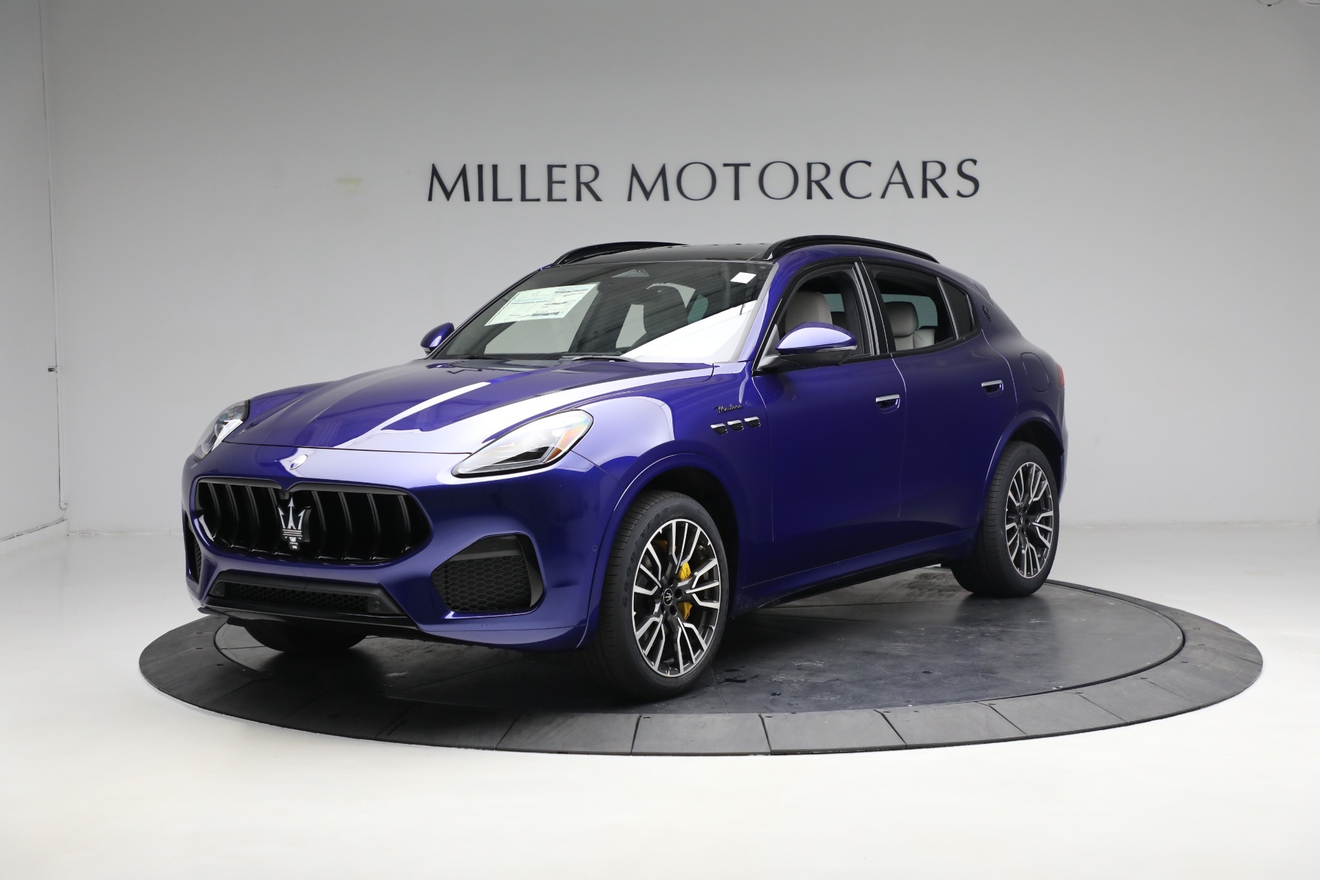 New 2023 Maserati Grecale Modena for sale $86,697 at Bugatti of Greenwich in Greenwich CT 06830 1