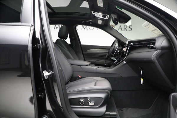 New 2023 Maserati Grecale GT for sale $73,797 at Bugatti of Greenwich in Greenwich CT 06830 19
