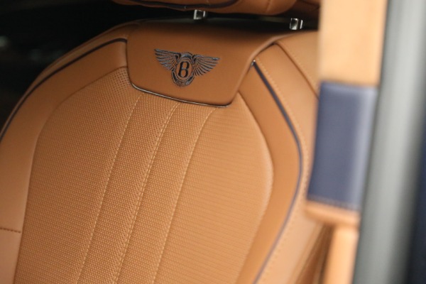 New 2023 Bentley Flying Spur V8 for sale $239,555 at Bugatti of Greenwich in Greenwich CT 06830 22