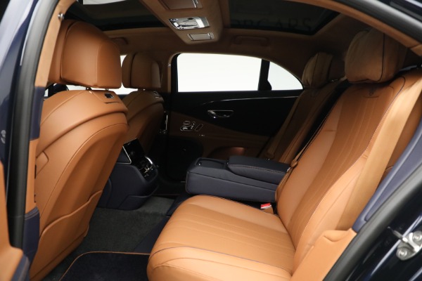 New 2023 Bentley Flying Spur V8 for sale $239,555 at Bugatti of Greenwich in Greenwich CT 06830 24