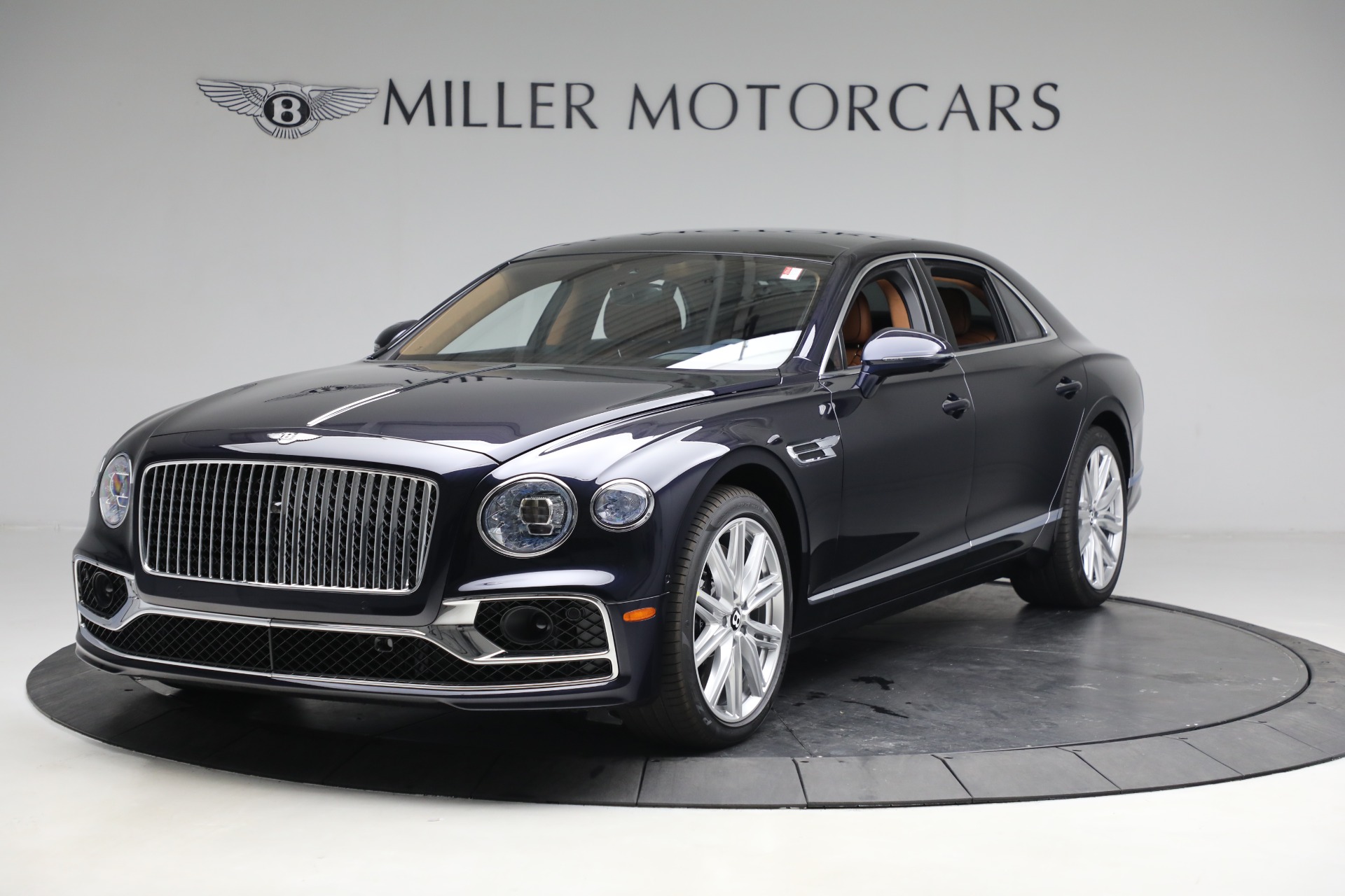 New 2023 Bentley Flying Spur V8 for sale $239,555 at Bugatti of Greenwich in Greenwich CT 06830 1