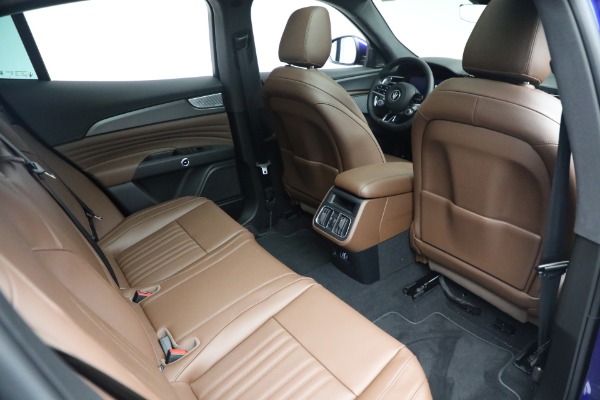 New 2023 Maserati Grecale GT for sale $73,597 at Bugatti of Greenwich in Greenwich CT 06830 16