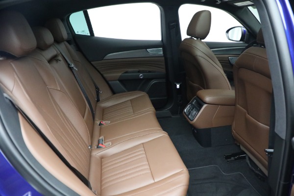 New 2023 Maserati Grecale GT for sale $73,597 at Bugatti of Greenwich in Greenwich CT 06830 17