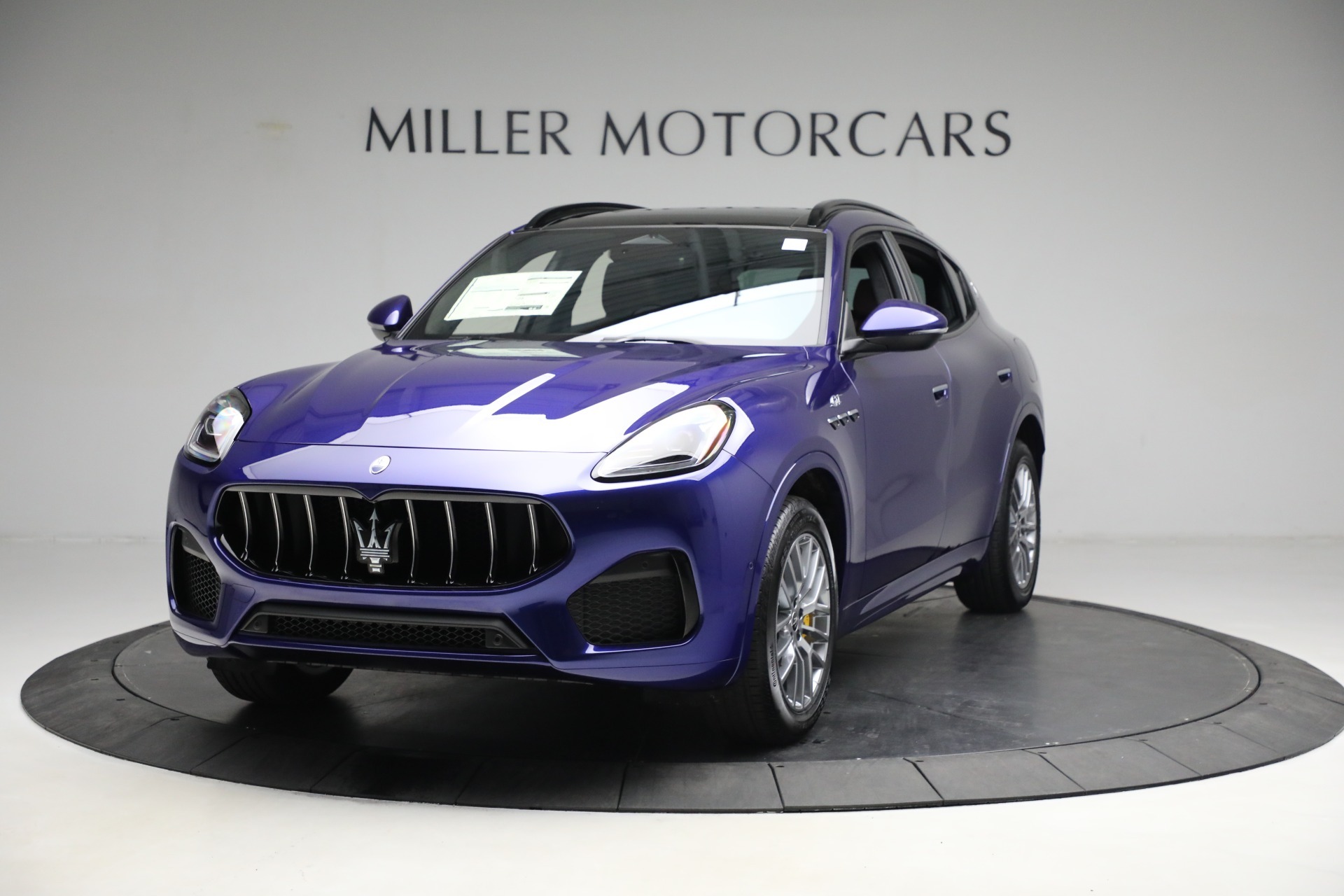 New 2023 Maserati Grecale GT for sale $73,597 at Bugatti of Greenwich in Greenwich CT 06830 1