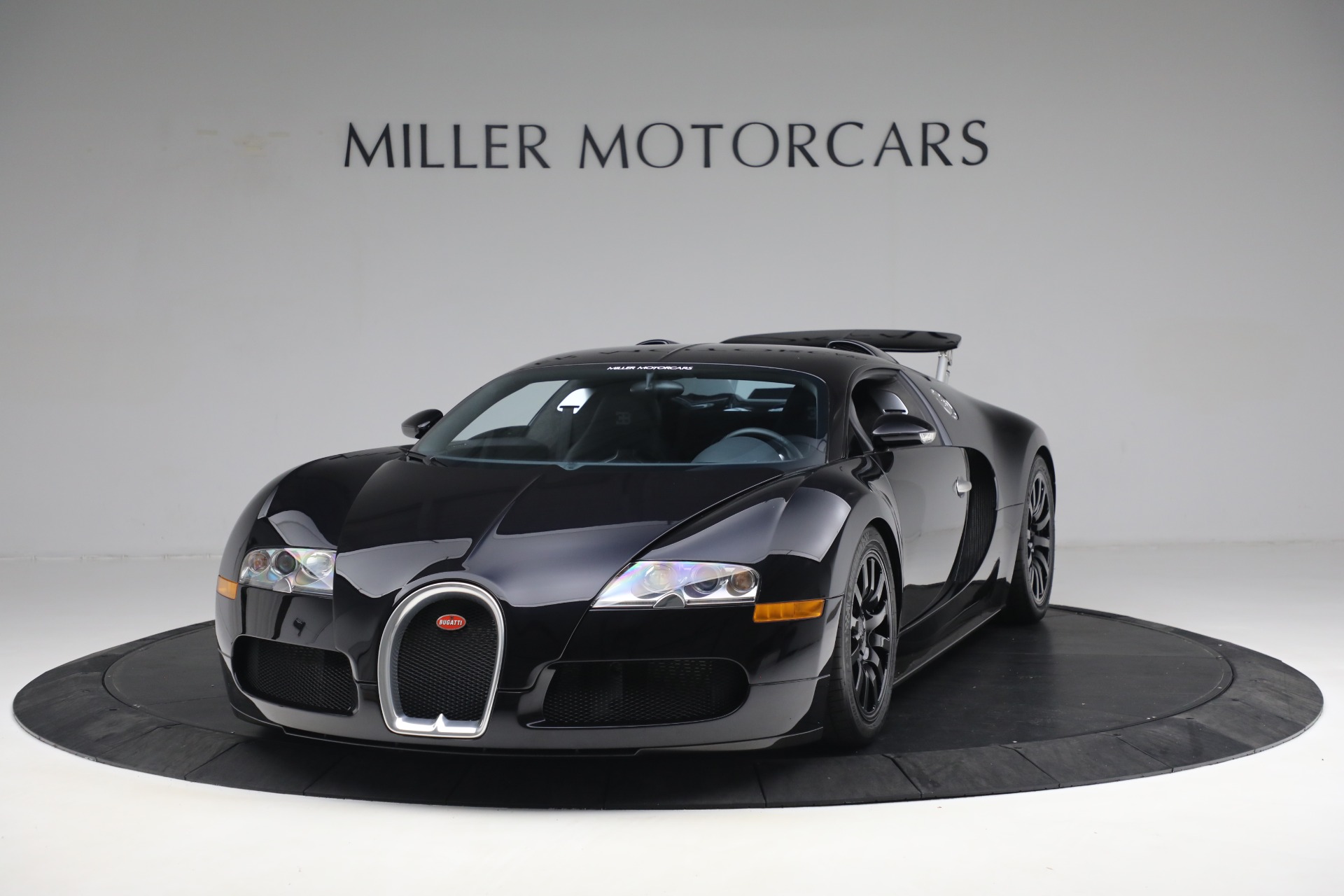 Used 2008 Bugatti Veyron 16.4 for sale $1,800,000 at Bugatti of Greenwich in Greenwich CT 06830 1