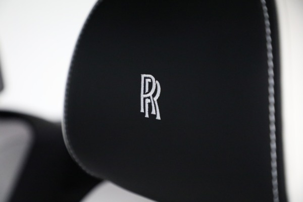 Used 2022 Rolls-Royce Black Badge Cullinan for sale $399,900 at Bugatti of Greenwich in Greenwich CT 06830 16