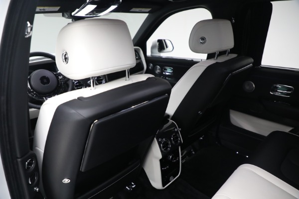 Used 2022 Rolls-Royce Black Badge Cullinan for sale $399,900 at Bugatti of Greenwich in Greenwich CT 06830 21