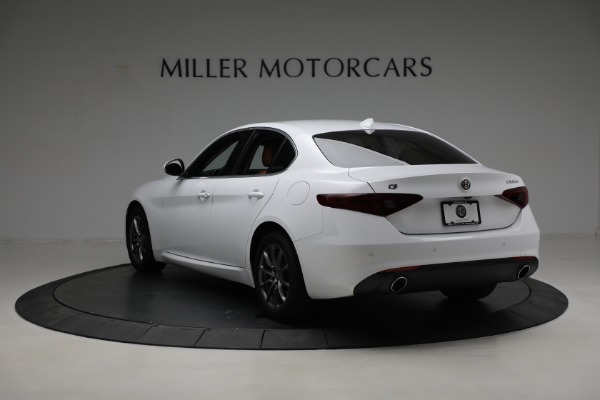 Used 2019 Alfa Romeo Giulia for sale Sold at Bugatti of Greenwich in Greenwich CT 06830 5