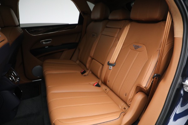 New 2023 Bentley Bentayga V8 for sale $233,825 at Bugatti of Greenwich in Greenwich CT 06830 25