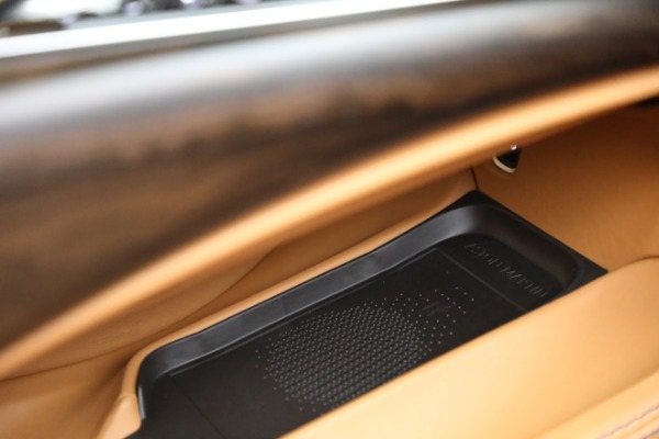 Used 2022 Aston Martin DBX for sale $169,900 at Bugatti of Greenwich in Greenwich CT 06830 25