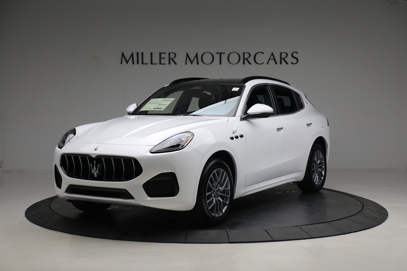 New 2023 Maserati Grecale GT for sale $69,397 at Bugatti of Greenwich in Greenwich CT 06830 1