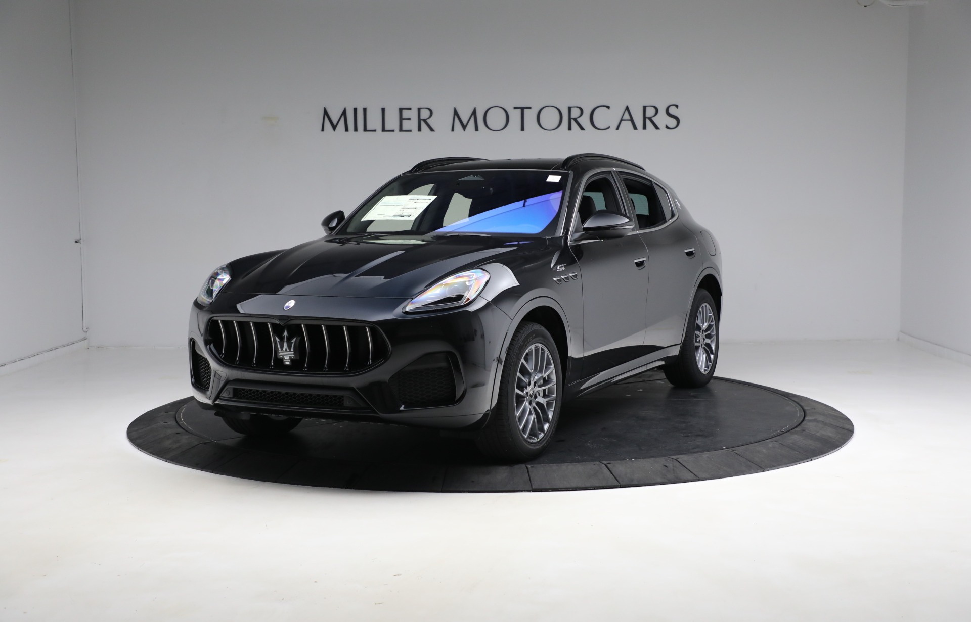 New 2023 Maserati Grecale GT for sale $70,347 at Bugatti of Greenwich in Greenwich CT 06830 1