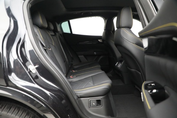 New 2023 Maserati Grecale Modena for sale $86,457 at Bugatti of Greenwich in Greenwich CT 06830 18