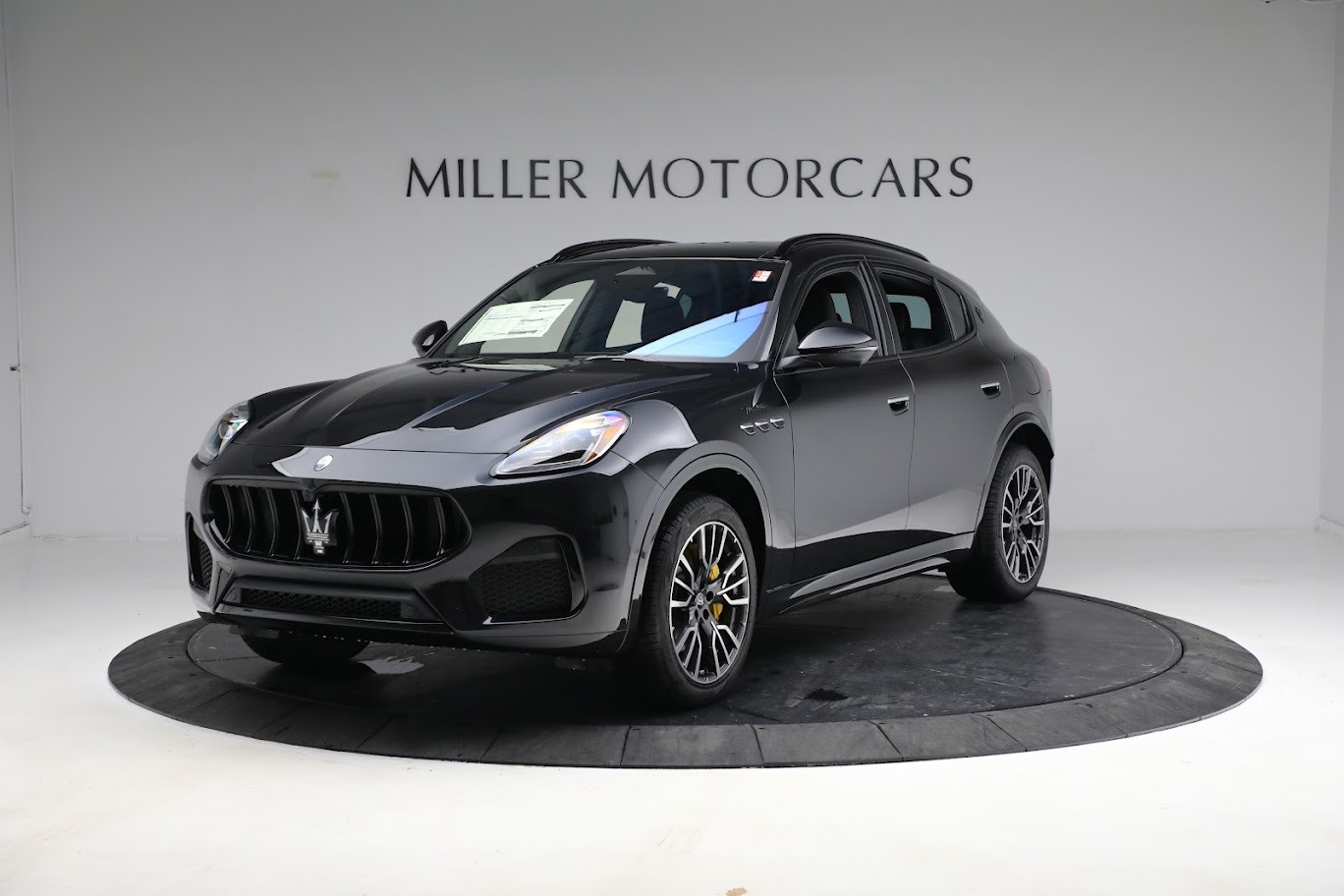 New 2023 Maserati Grecale Modena for sale $86,457 at Bugatti of Greenwich in Greenwich CT 06830 1