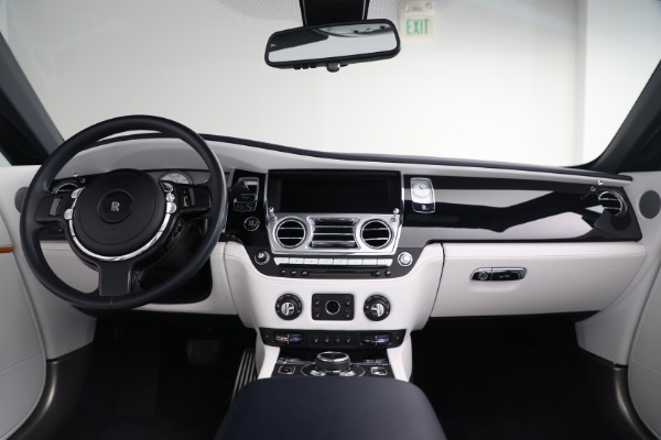 Used 2019 Rolls-Royce Dawn for sale Sold at Bugatti of Greenwich in Greenwich CT 06830 4