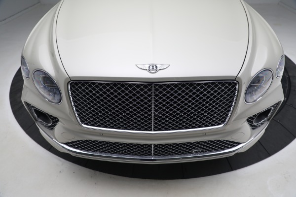 Used 2022 Bentley Bentayga V8 for sale $205,900 at Bugatti of Greenwich in Greenwich CT 06830 15