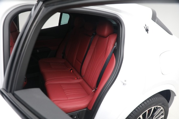 New 2023 Maserati Grecale Modena for sale $77,497 at Bugatti of Greenwich in Greenwich CT 06830 19