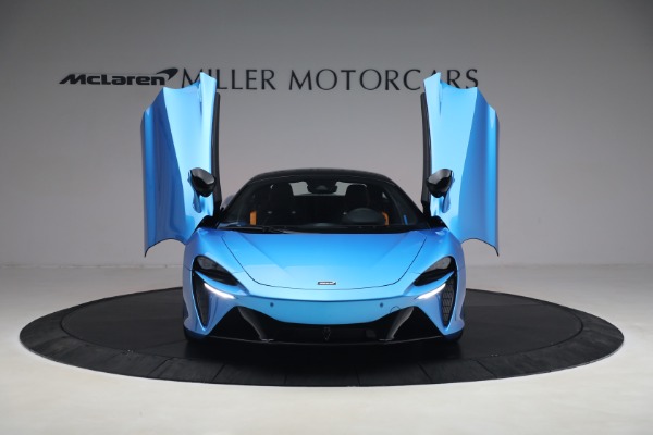 New 2023 McLaren Artura TechLux for sale Sold at Bugatti of Greenwich in Greenwich CT 06830 13