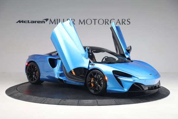 New 2023 McLaren Artura TechLux for sale $287,475 at Bugatti of Greenwich in Greenwich CT 06830 18