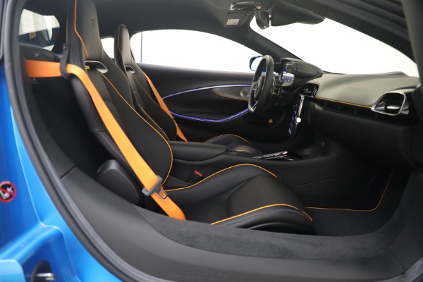 New 2023 McLaren Artura TechLux for sale $287,475 at Bugatti of Greenwich in Greenwich CT 06830 25