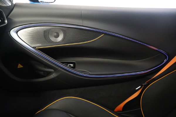 New 2023 McLaren Artura TechLux for sale $287,475 at Bugatti of Greenwich in Greenwich CT 06830 27