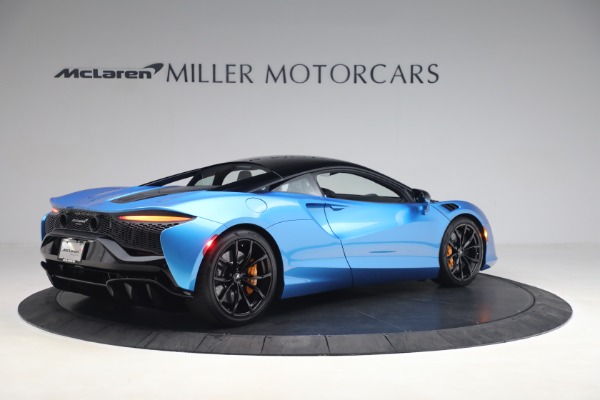 New 2023 McLaren Artura TechLux for sale $287,475 at Bugatti of Greenwich in Greenwich CT 06830 8