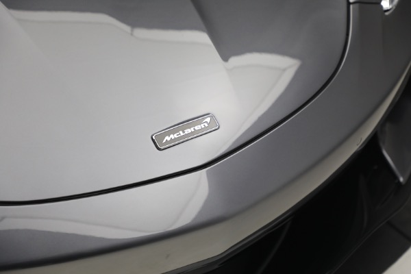 New 2023 McLaren GT for sale $216,098 at Bugatti of Greenwich in Greenwich CT 06830 17