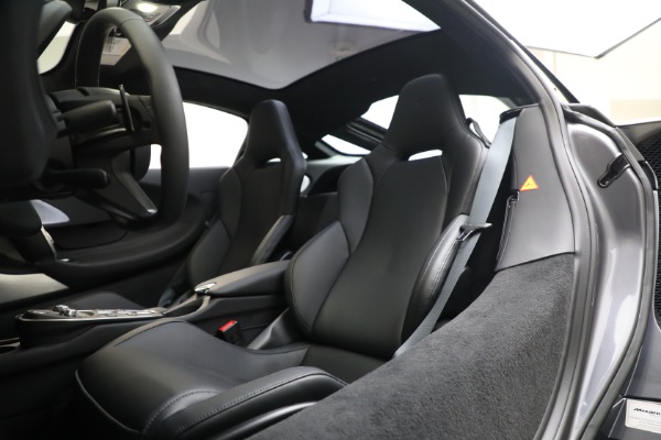 New 2023 McLaren GT for sale $216,098 at Bugatti of Greenwich in Greenwich CT 06830 21