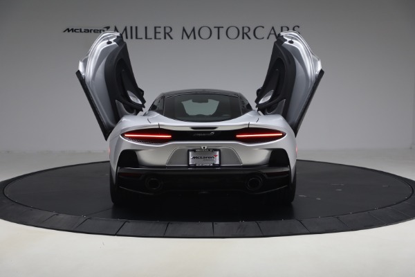 Used 2023 McLaren GT Luxe for sale $179,900 at Bugatti of Greenwich in Greenwich CT 06830 19
