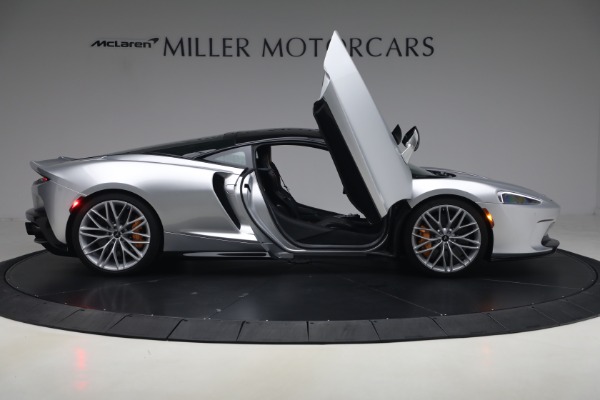 Used 2023 McLaren GT Luxe for sale $179,900 at Bugatti of Greenwich in Greenwich CT 06830 21