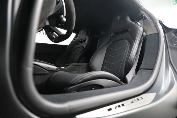 New 2023 Maserati MC20 for sale $325,895 at Bugatti of Greenwich in Greenwich CT 06830 27