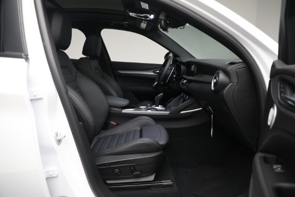New 2023 Alfa Romeo Stelvio Veloce for sale $54,349 at Bugatti of Greenwich in Greenwich CT 06830 18